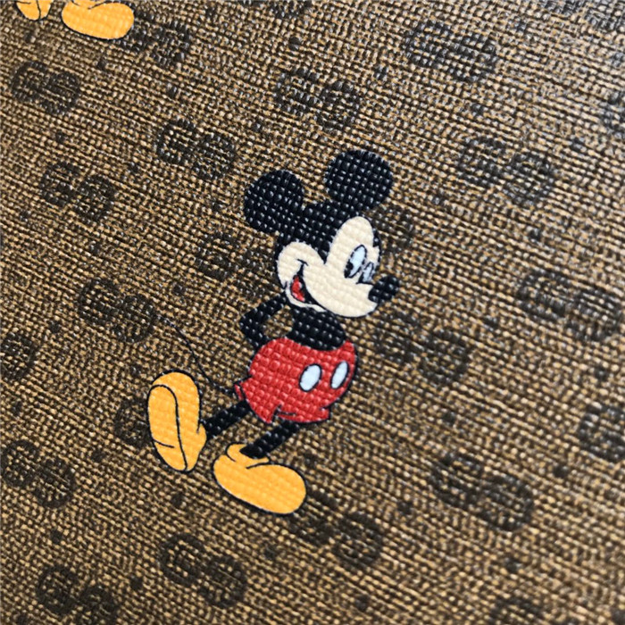Gucci 구찌 X 디즈니 미키마우스 반지갑  602547 2020/신상