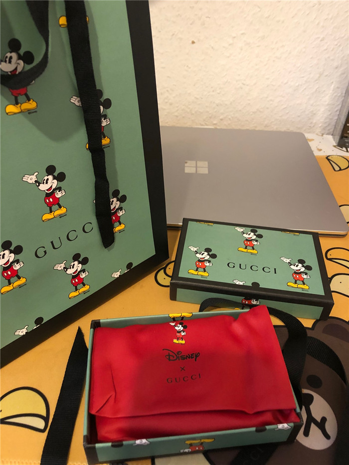  Gucci 구찌 X 디즈니 카드지갑  30581 2020/신상