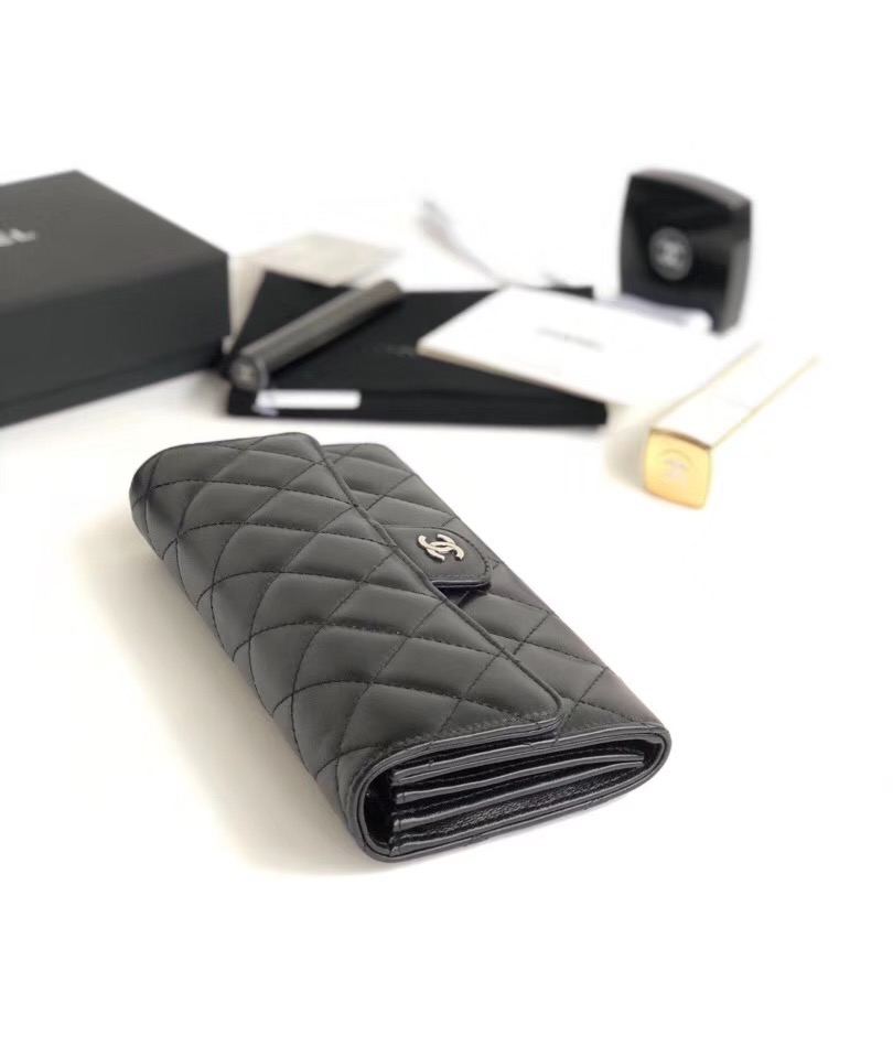 샤넬 장지갑 은장 AS5009