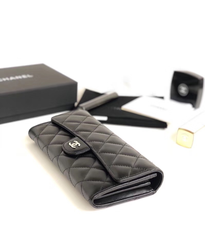 샤넬 장지갑 은장 AS5009