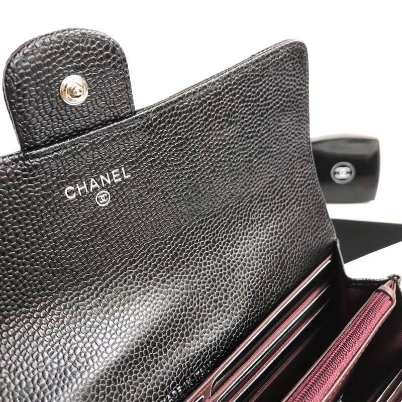 샤넬 캐비어 장지갑 은장 AS5008