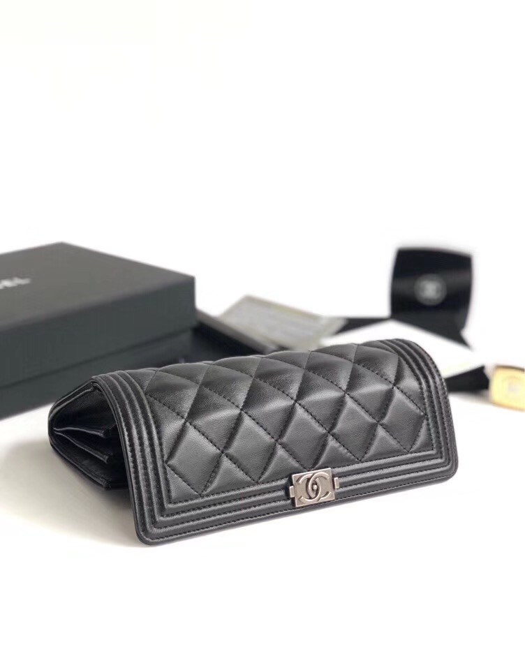 샤넬 장지갑 은장 AS5007