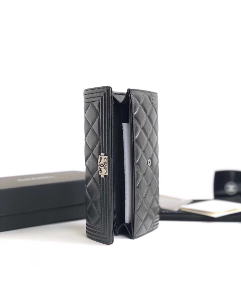 샤넬 장지갑 은장 AS5007