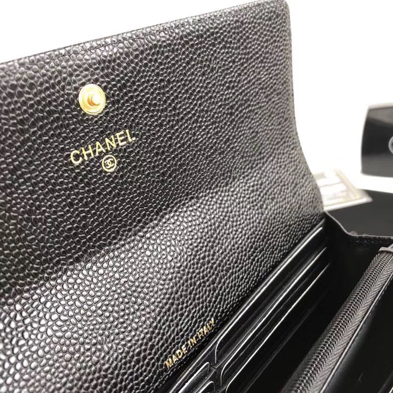 샤넬 장지갑 케비어 금장 AS7088