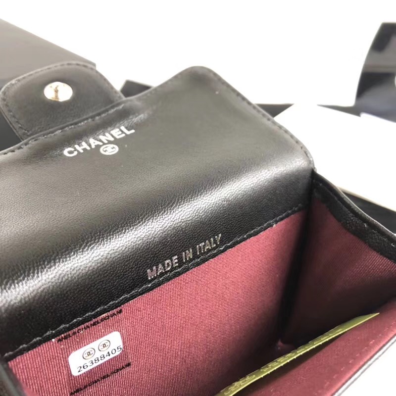 CHANEL 샤넬 카드지갑 램스킨 은장 A80799