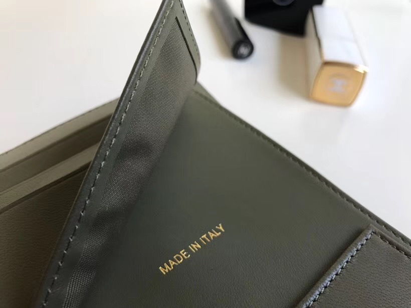 샤넬 LEBOY 지갑 케비어 금장 AS5040