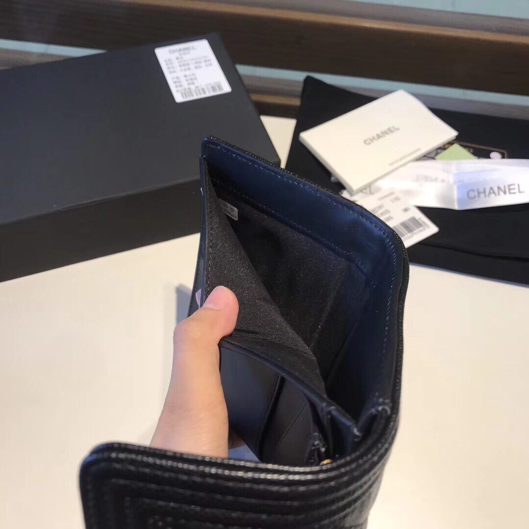 샤넬 캐비어 지갑 15CM AS40810