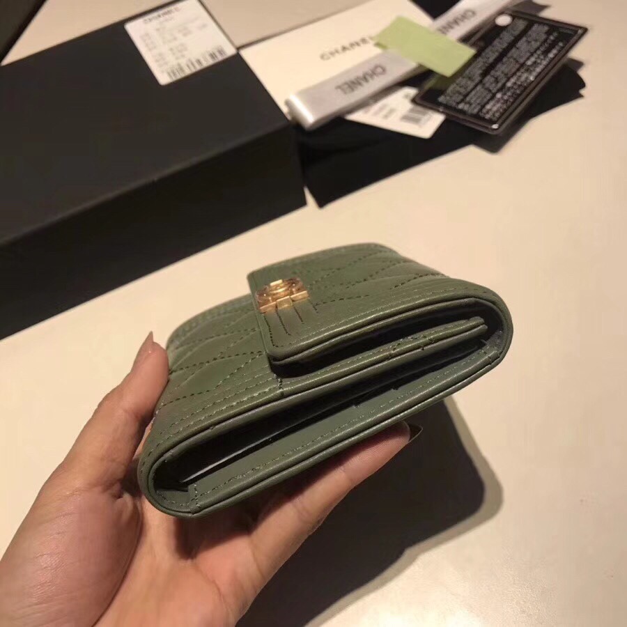 샤넬지갑 양가죽  금장 11CM AS87555