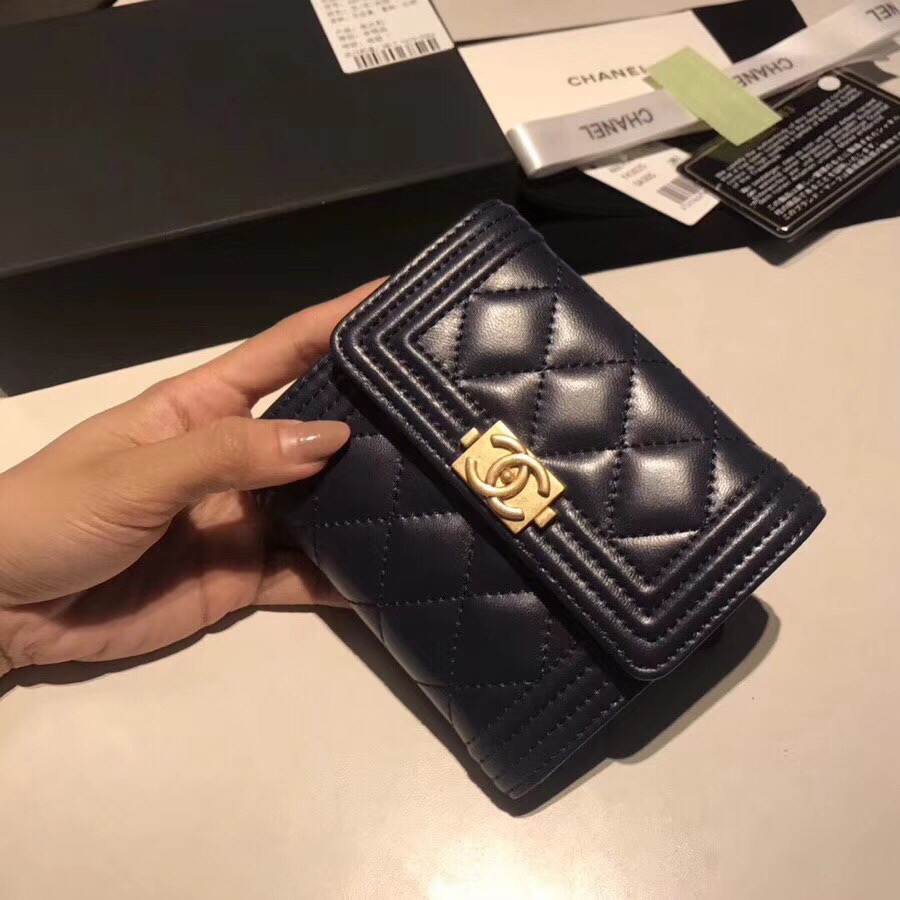 샤넬지갑 양가죽  금장 11CM AS87555