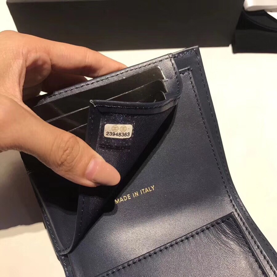 샤넬지갑 양가죽  금장 11CM AS87555