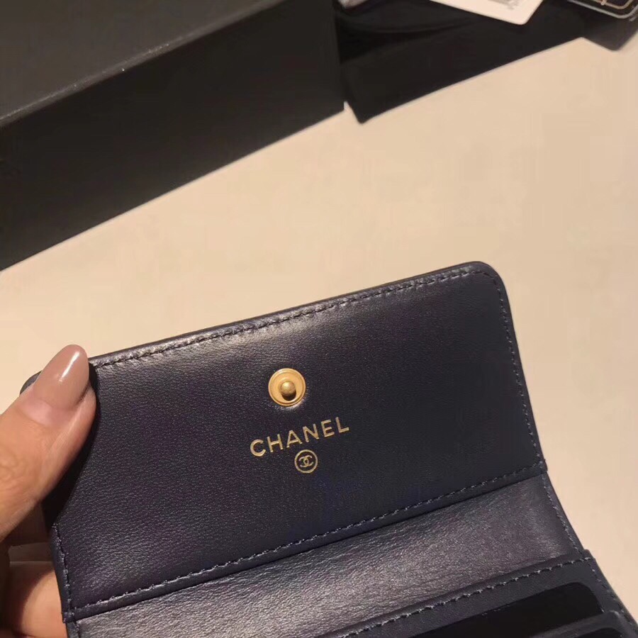 샤넬지갑 양가죽  금장 11CM AS87555