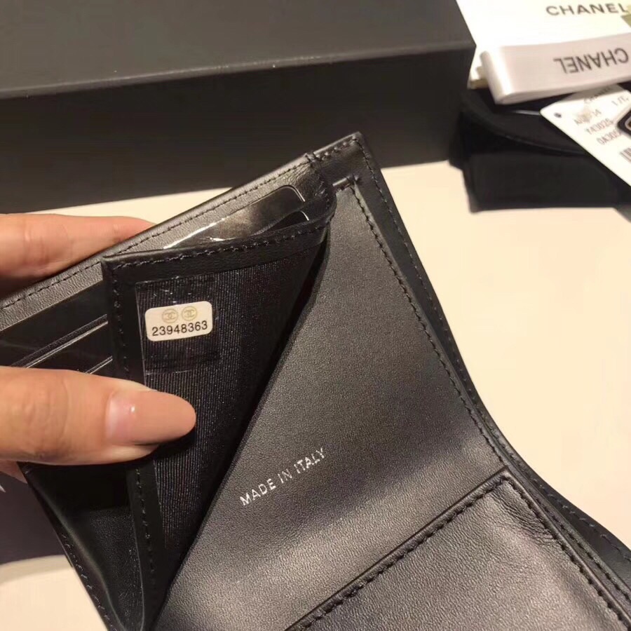  CHANEL 샤넬 보이 플랩 반지갑 은장 11CM AS87555