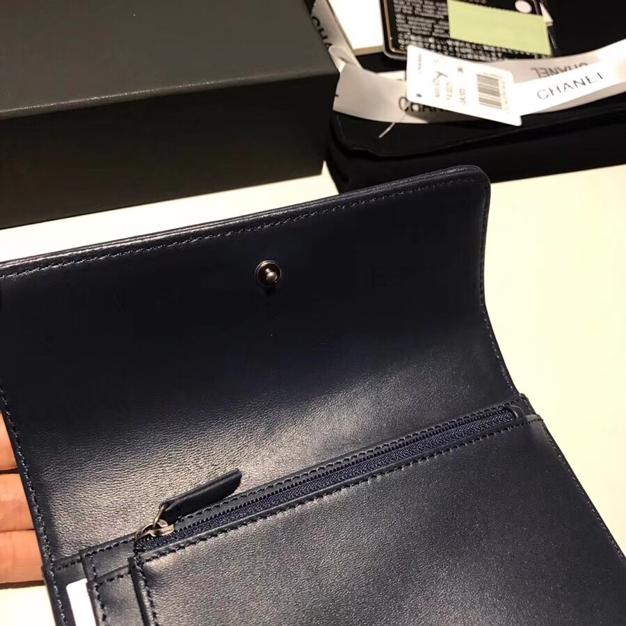 샤넬지갑 양가죽 은장 15CM AS87099