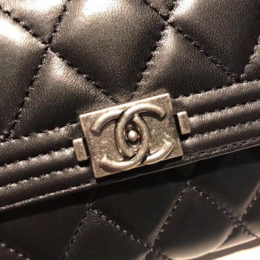 샤넬지갑 양가죽 은장 15CM AS87099