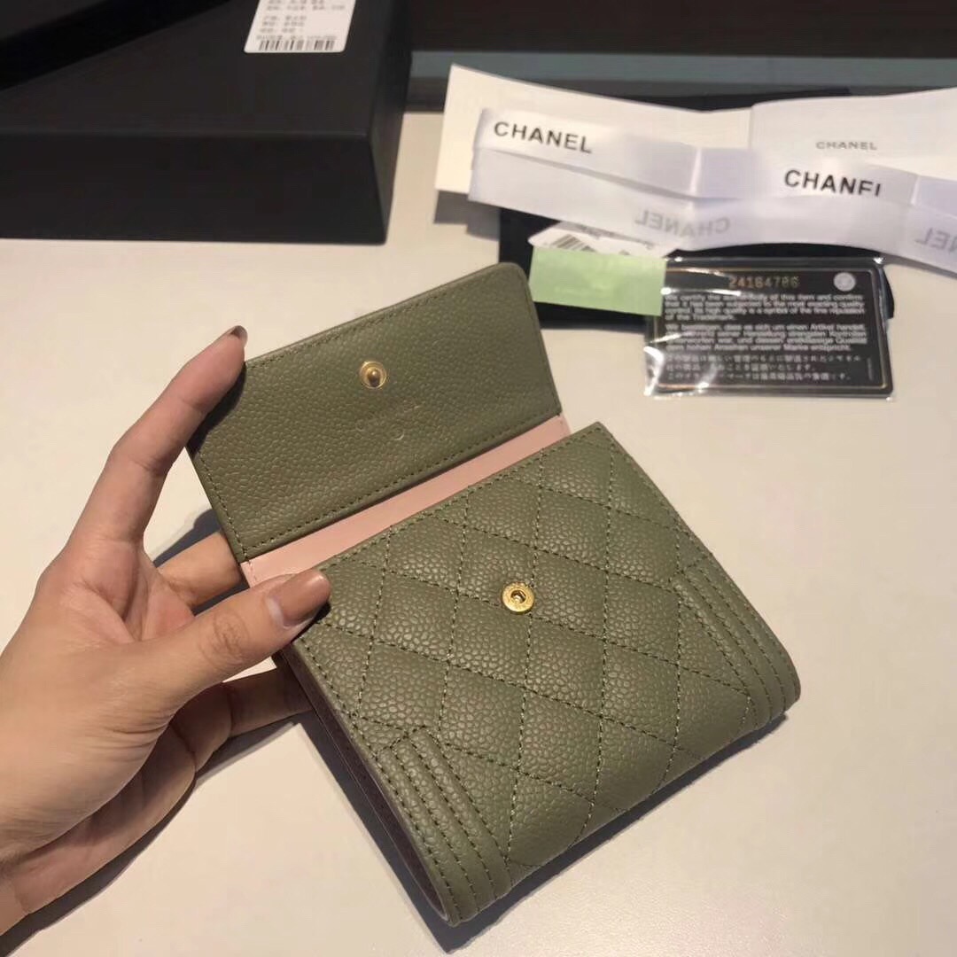 샤넬 LEBOY 지갑 케비어 금장 AS87088