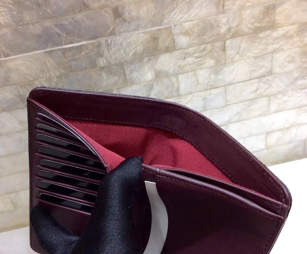 샤넬장지갑 캐비어 은장 18.5CM AS30527