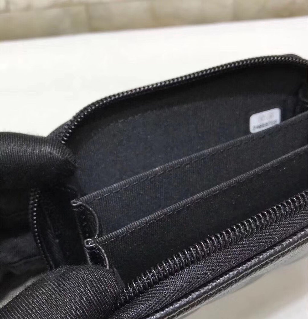 46위 CHANEL 샤넬 카드지갑&동전지갑 은장 10CM AS60026