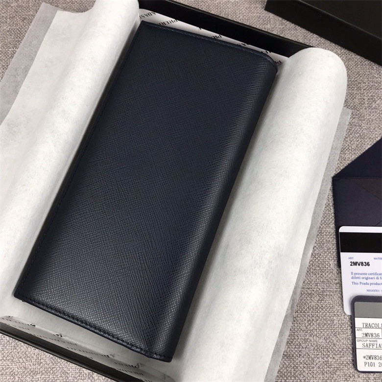 프라다 장지갑 신상 P1050