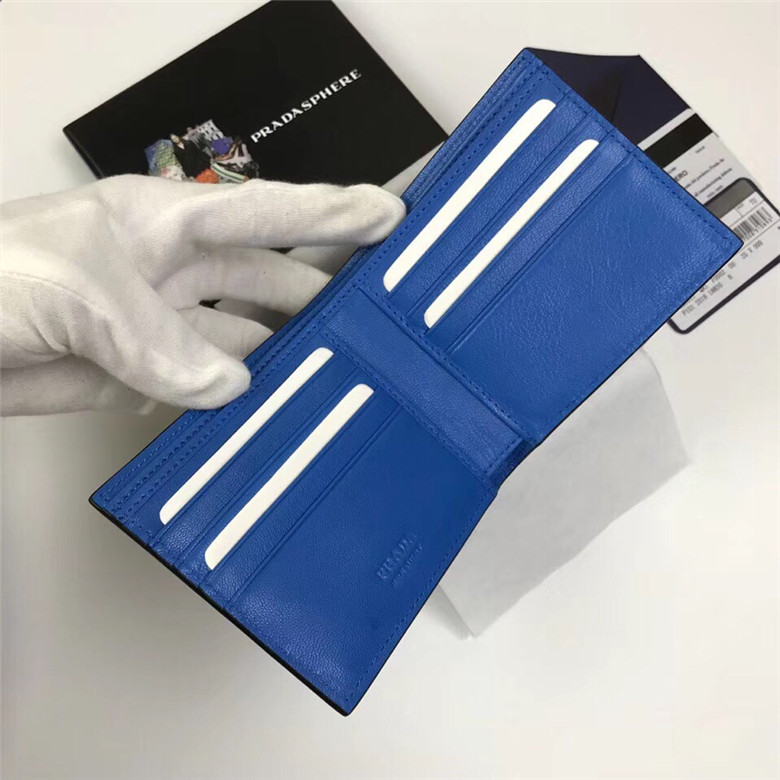 프라다 반지갑 MB0513 신상