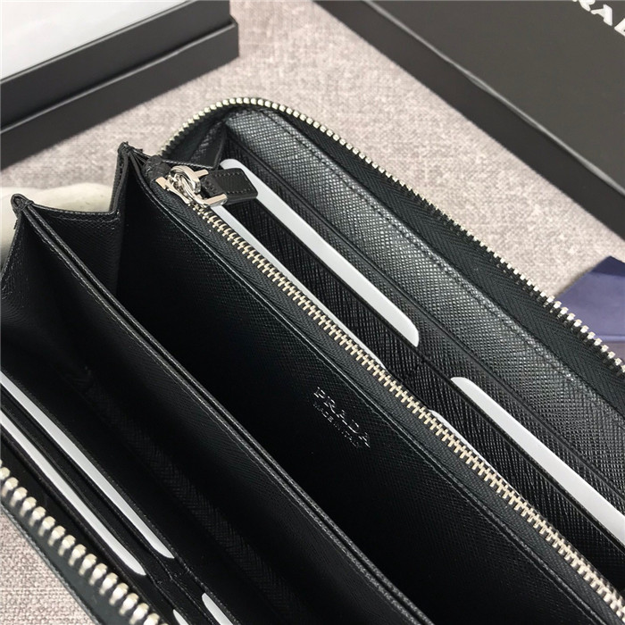 프라다 지퍼 장지갑 2ML317-1 신상