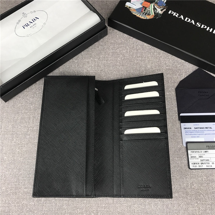 PRADA 프라다 레더 삼각로고 장지갑 2MV836 신상