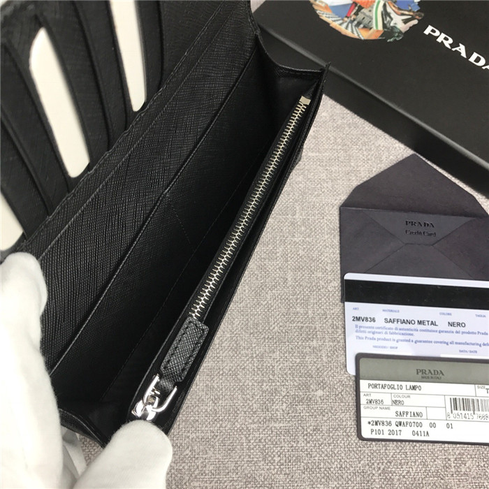 PRADA 프라다 레더 삼각로고 장지갑 2MV836 신상