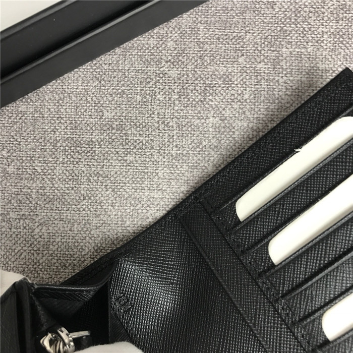 PRADA 프라다 레더 삼각로고 장지갑 2MV836 신상