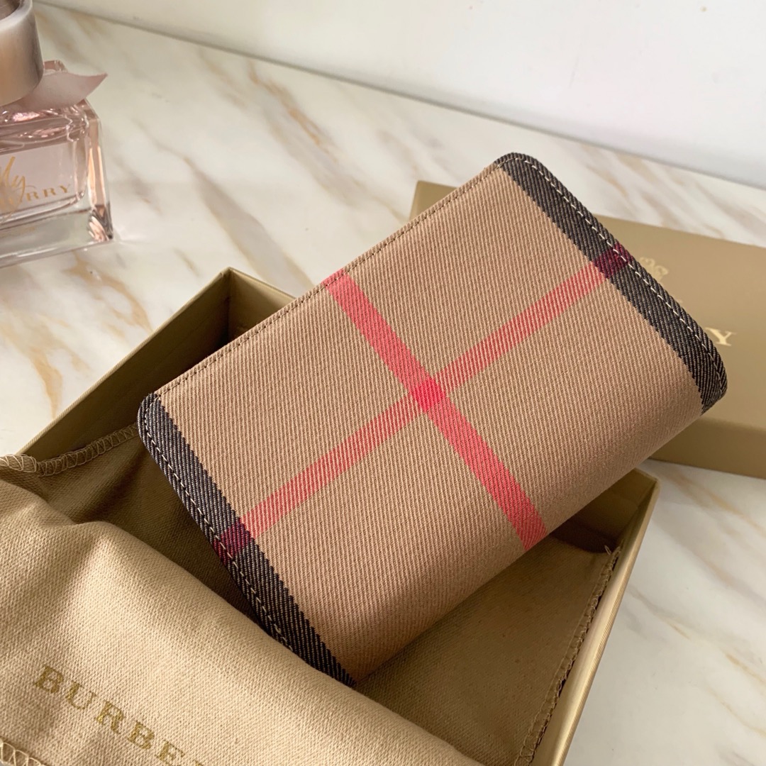 버버리 지갑 신상 B31005-4