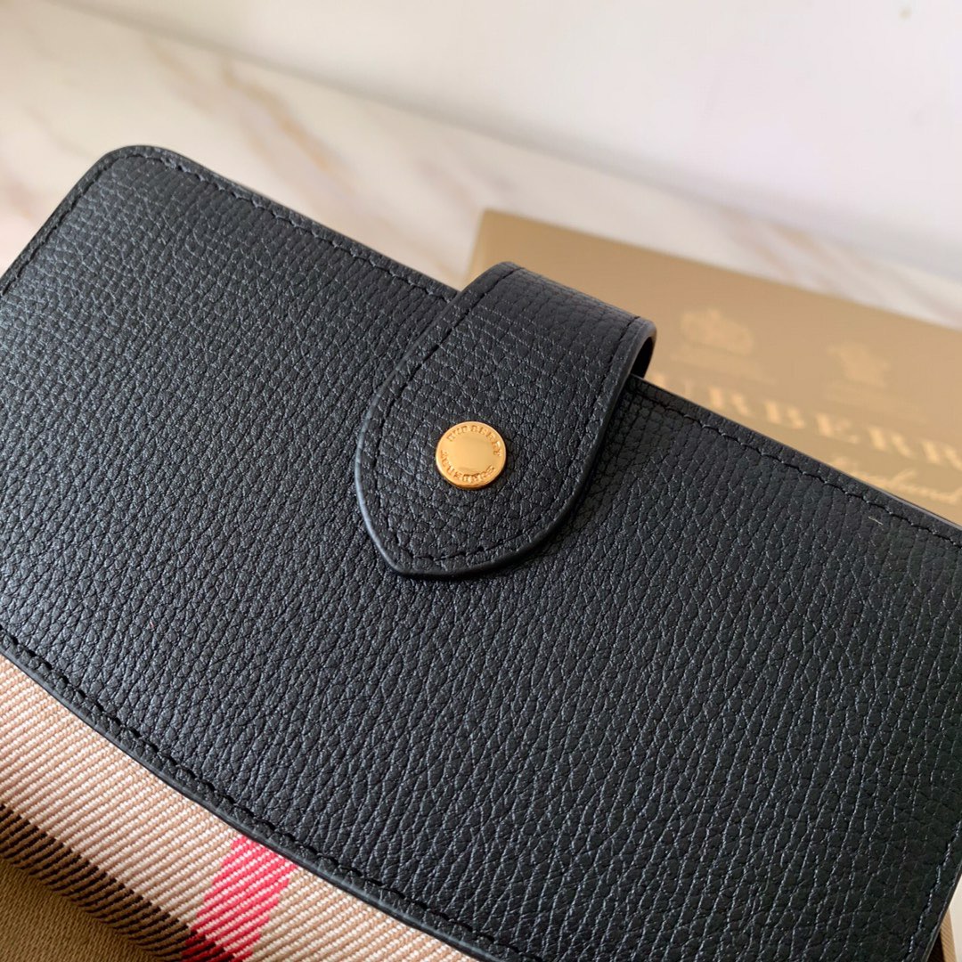 버버리 지갑 신상 B31005-4