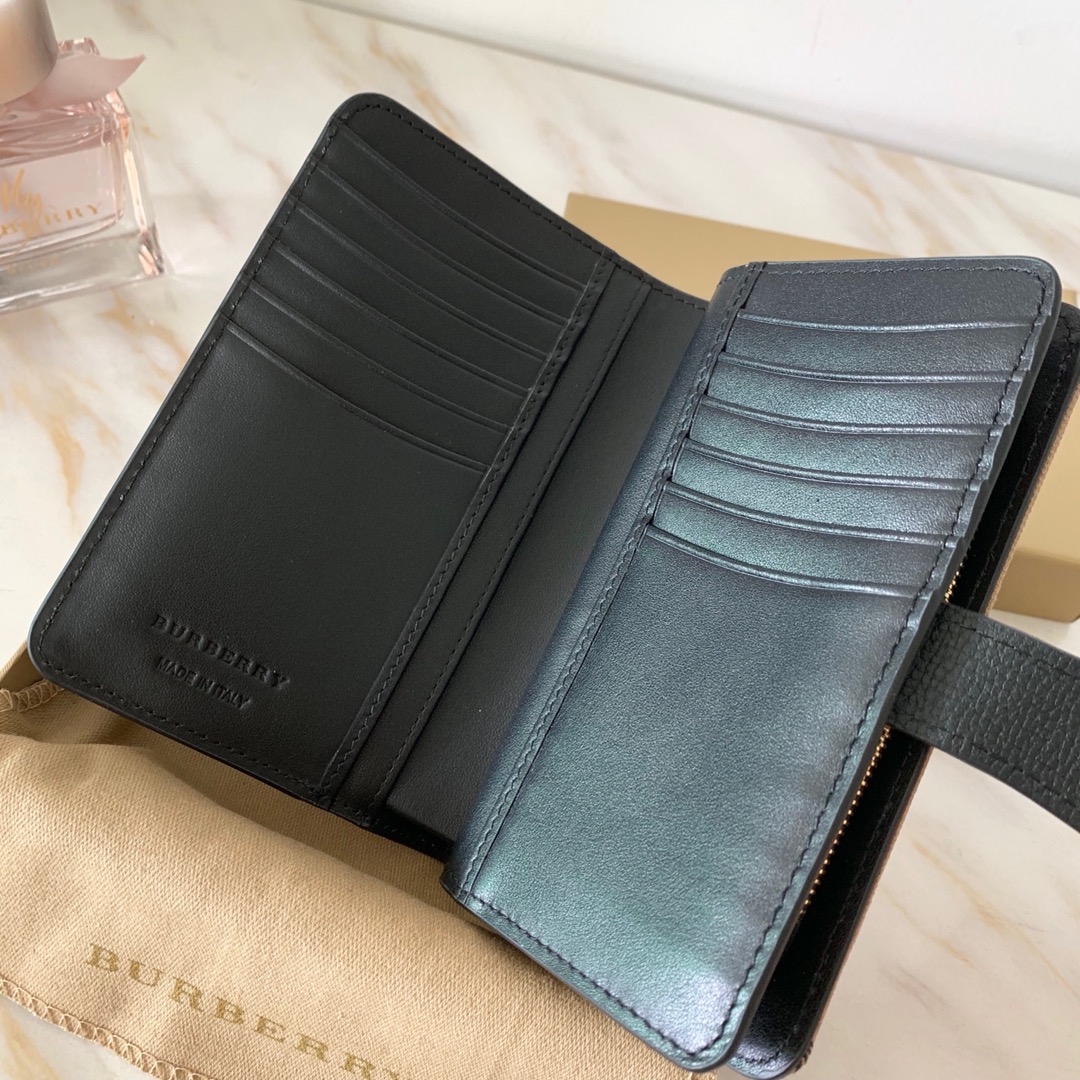 버버리 지갑 신상 B31005-4