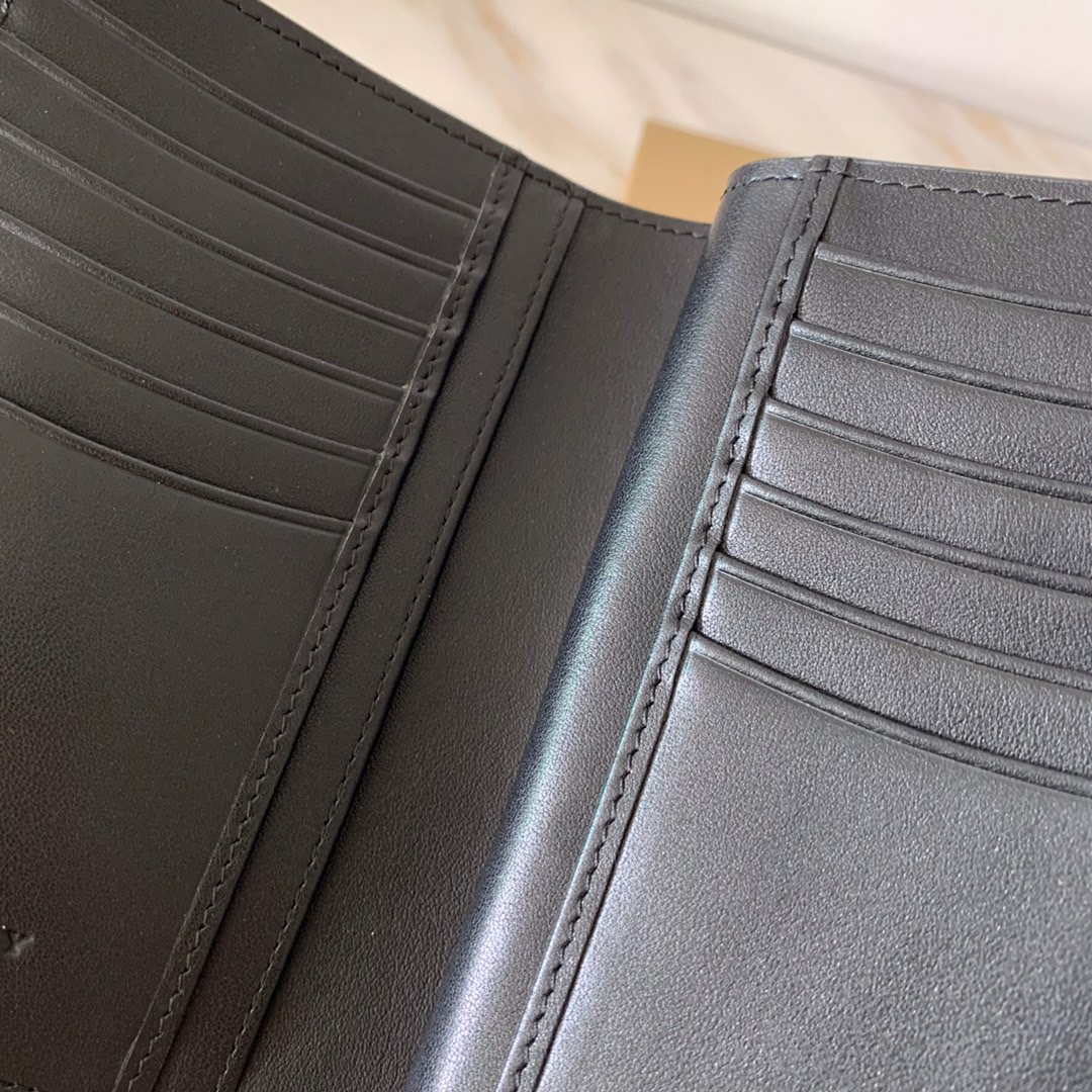 버버리 지갑 신상 B31005-4