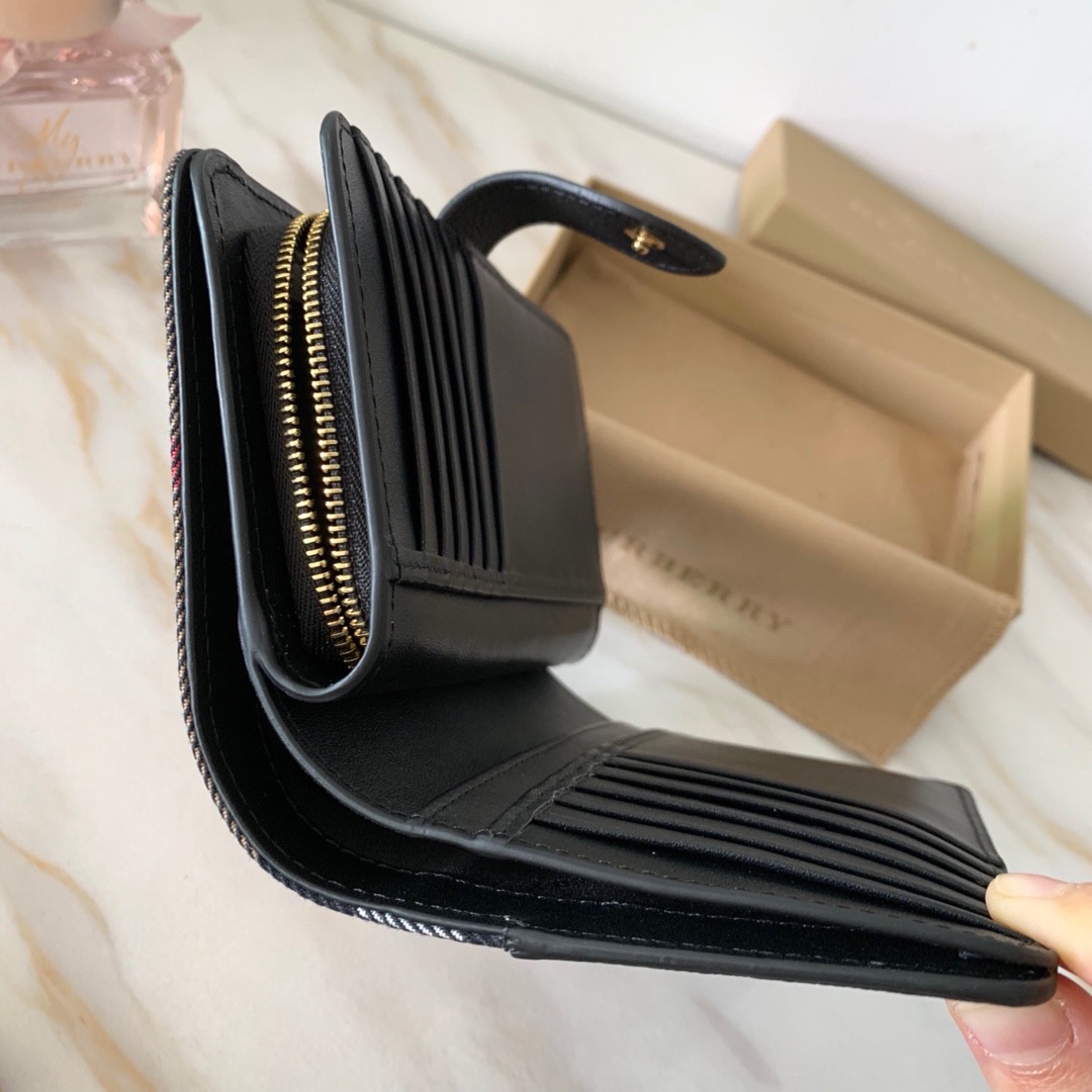 버버리 지갑 신상 B31005-4