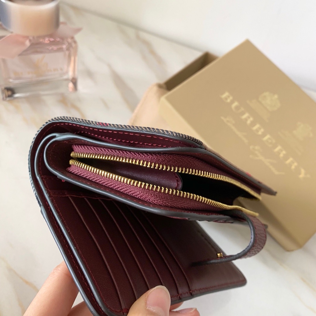 버버리 지갑신상 B31005-3