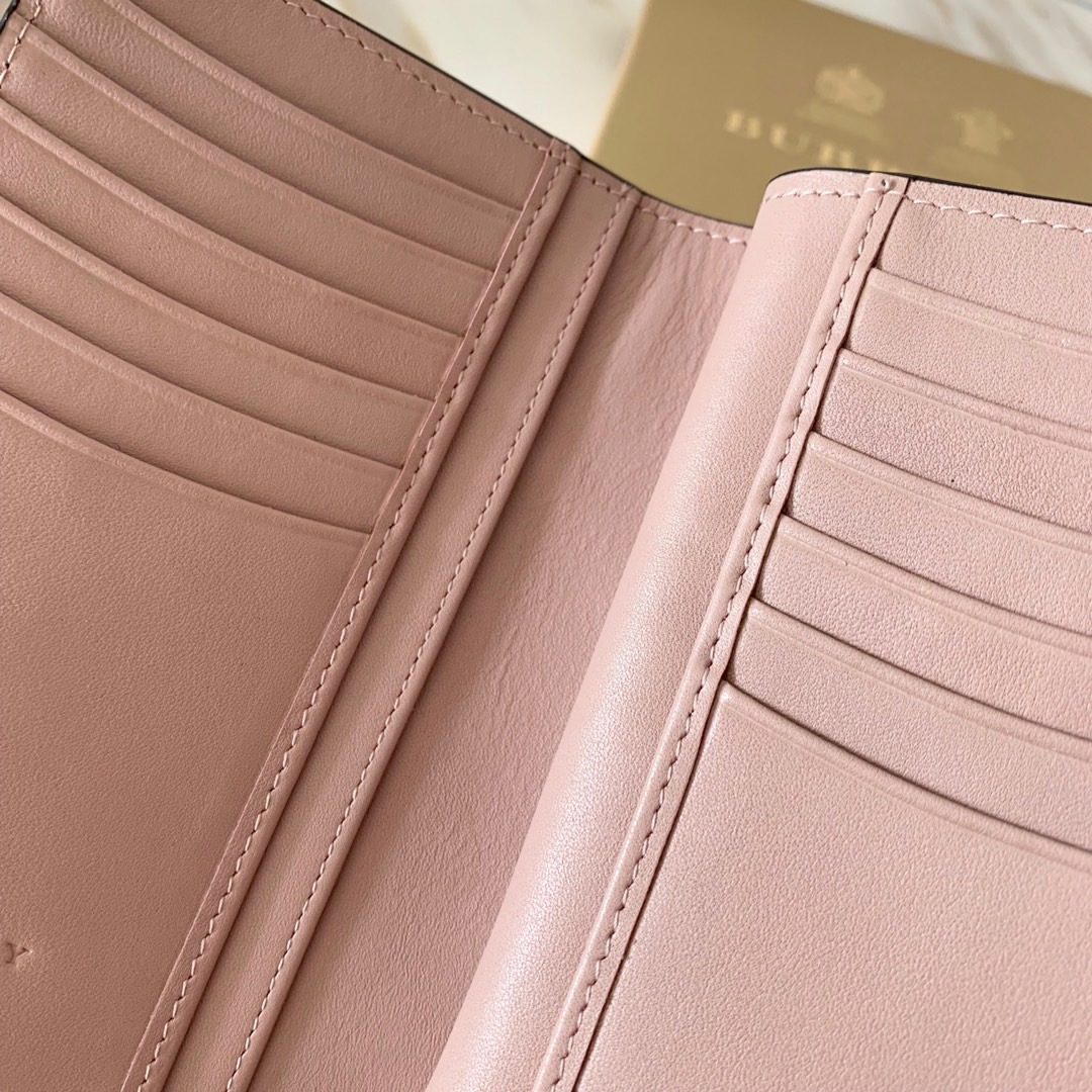 버버리 지갑 신상 B31005-1