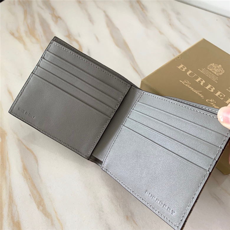버버리 반지갑 신상 B63633