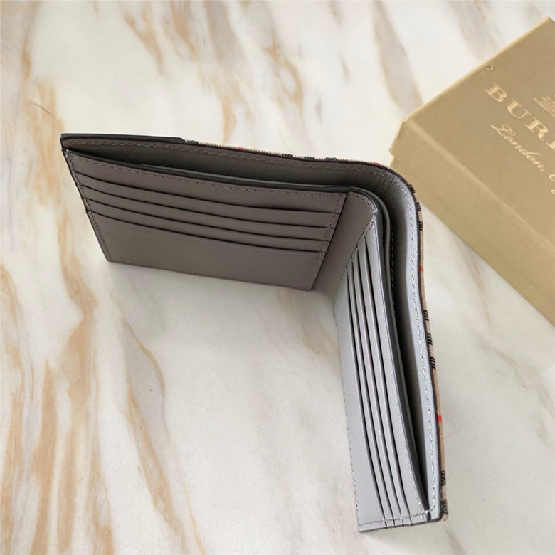 버버리 반지갑 신상 B63633