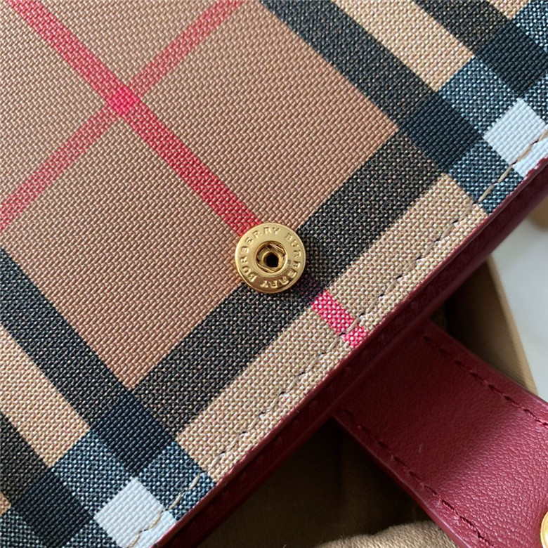 버버리 지갑  신상 B50140-1