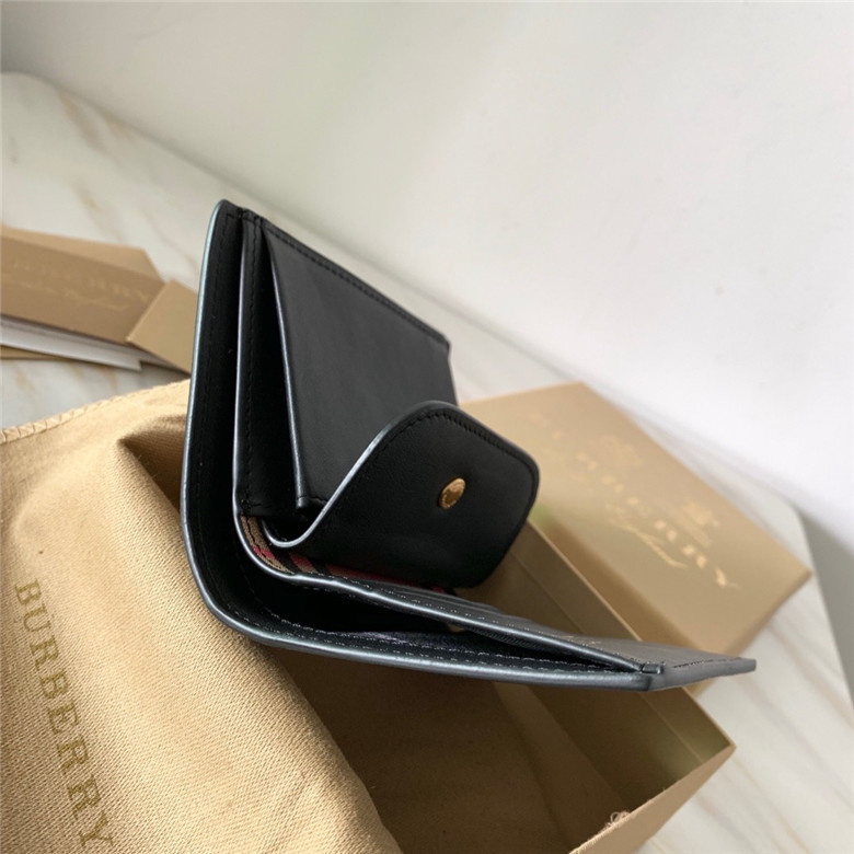 버버리 지갑  신상 B50140-1