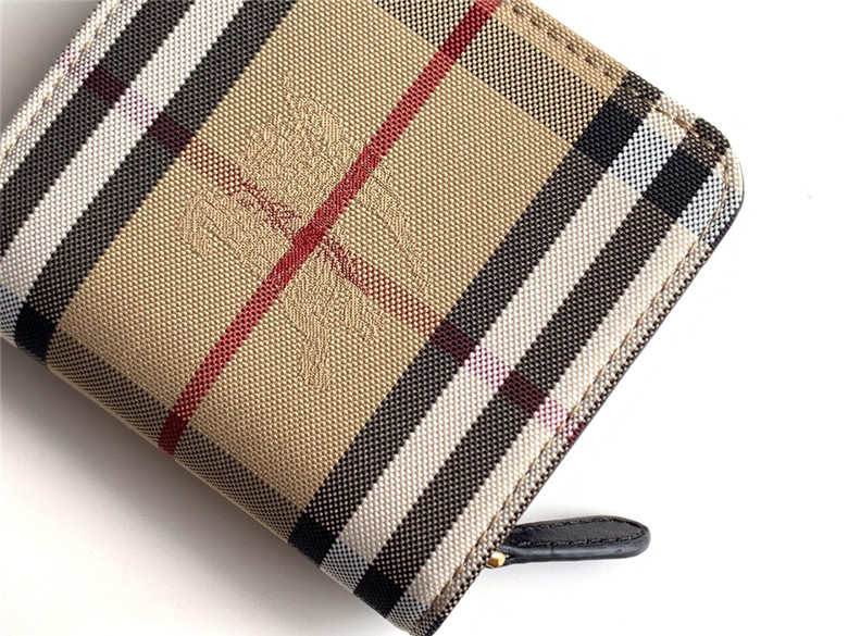  Burberry 버버리 지갑 B1818-4 신상