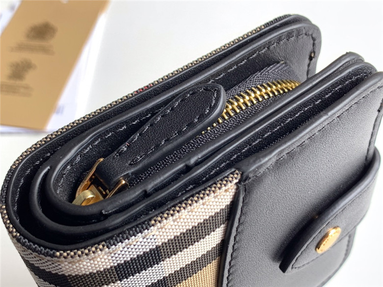  Burberry 버버리 지갑 B1818-4 신상