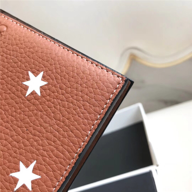 로에베 반지갑 L3022