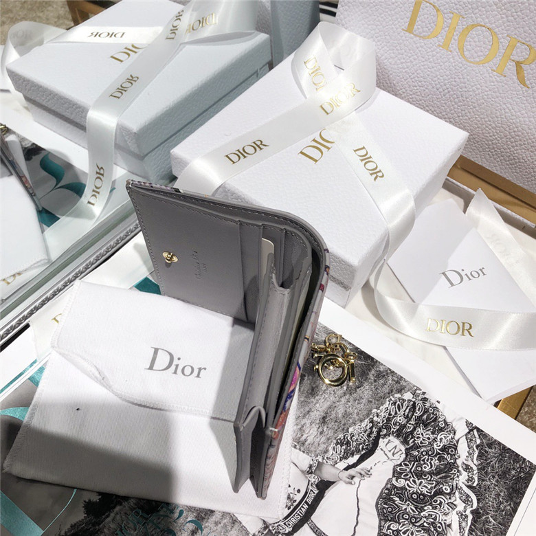 디올 반지갑 신상 D15104