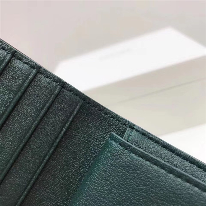 셀린느 지갑 C2148