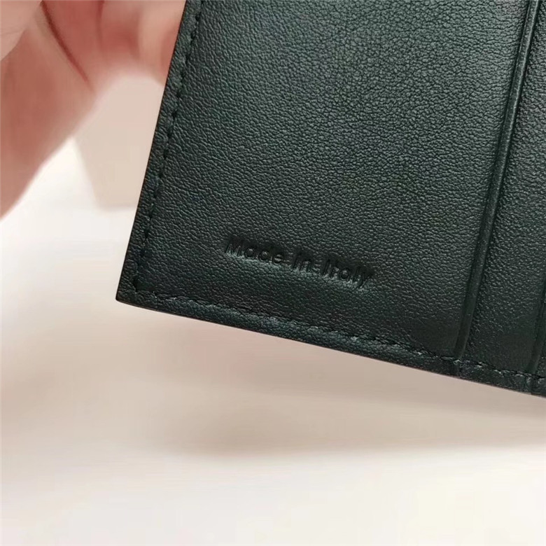 셀린느 지갑 C2148