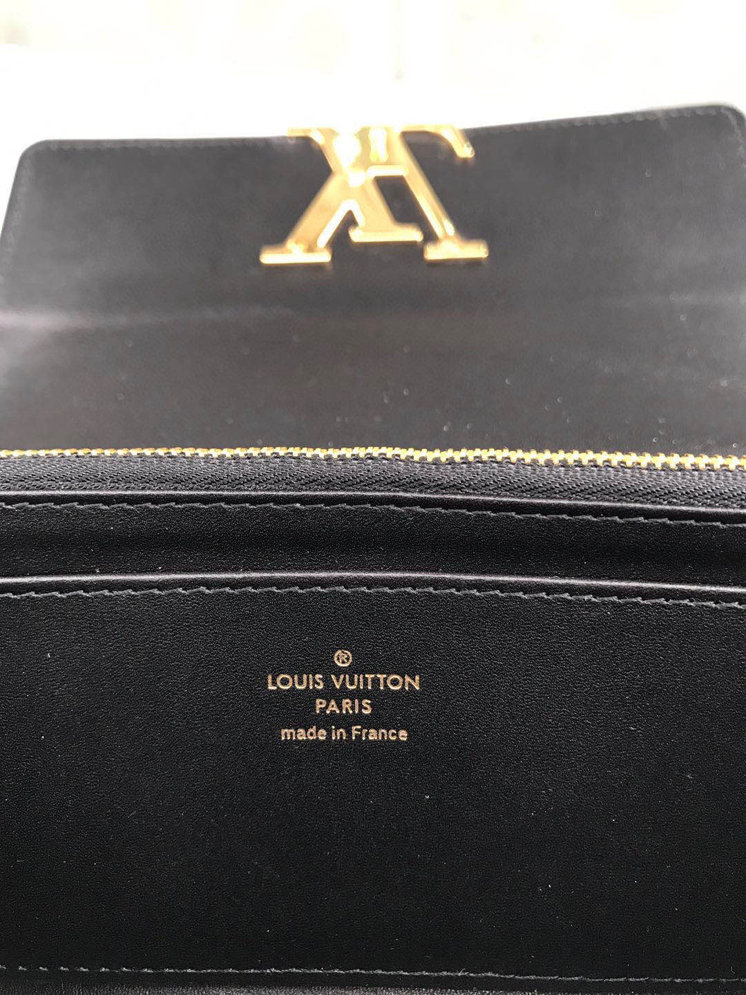  Louis vuitton 루이비통 애나멜 블랙 지퍼장지갑