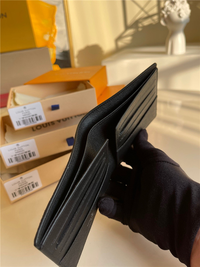  LOUIS VUITTON 루이비통 타이가 슬렌더 월릿 M63261