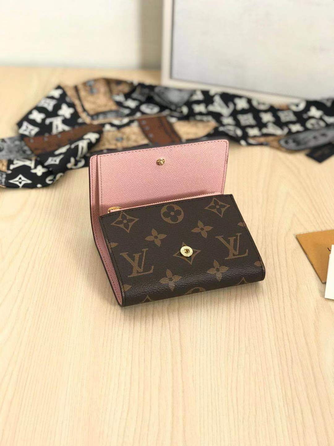  Louis Vuitton 루이비통 빅토린 월릿