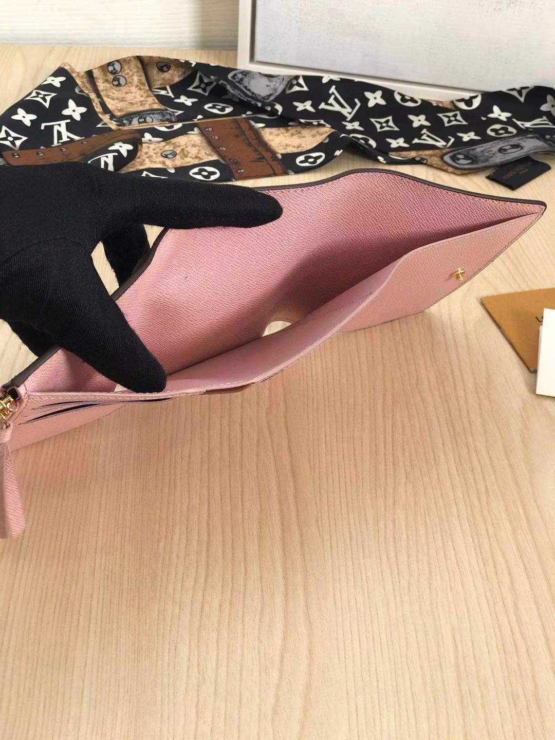  Louis Vuitton 루이비통 빅토린 월릿