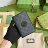 Gucci 구찌 인터로킹 GG 여권 케이스지갑 724562