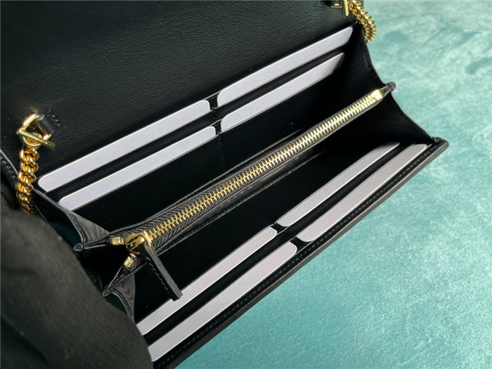 GUCCi 구찌 블론디 체인 장지갑 725215